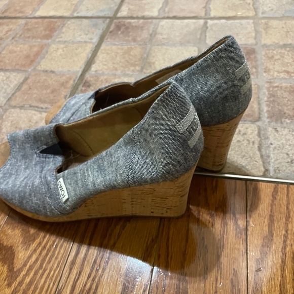 Tom’s wedge shoes - Picture 2 of 5